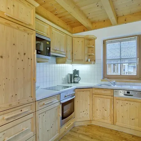 Semesterbostad Detached A Short Walk From The Bus With Connections To The Wildkogel And Zillertal Arena