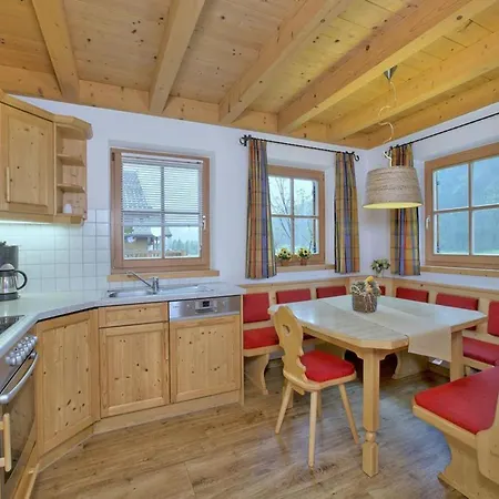Detached A Short Walk From The Bus With Connections To The Wildkogel And Zillertal Arena Wald im Pinzgau