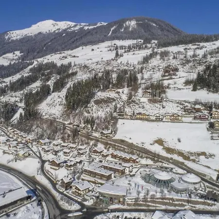 Scenic Valley In Austria * Wald im Pinzgau